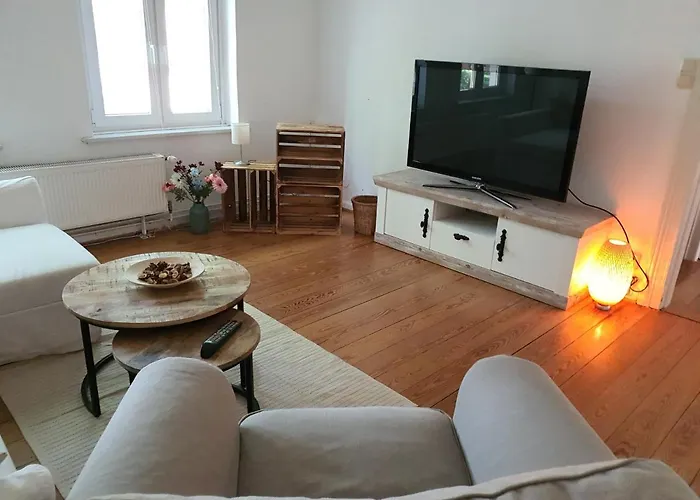 Apartment Wohnen In Der Buergermeistervilla *