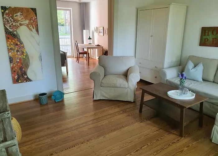 Wohnen In Der Buergermeistervilla Apartment Hamburg
